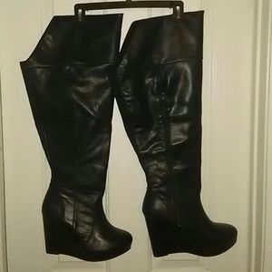 ON HOLD: SOLD Wedge boots